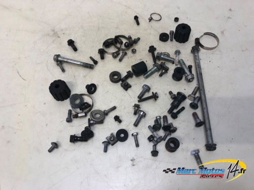 VISSERIE HONDA 600 HORNET N 2005