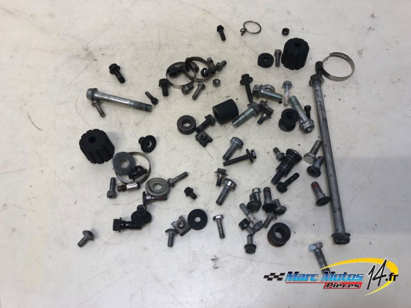 VISSERIE HONDA 600 HORNET N 2005