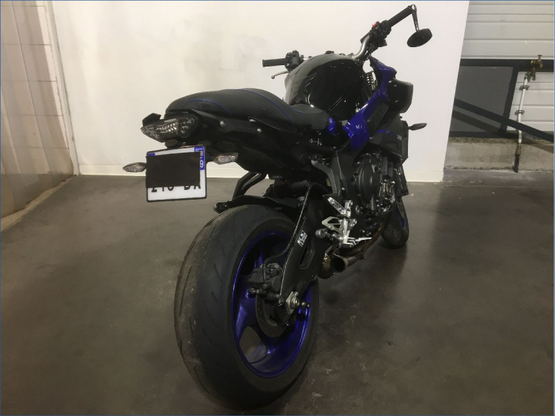 YAMAHA MT10 