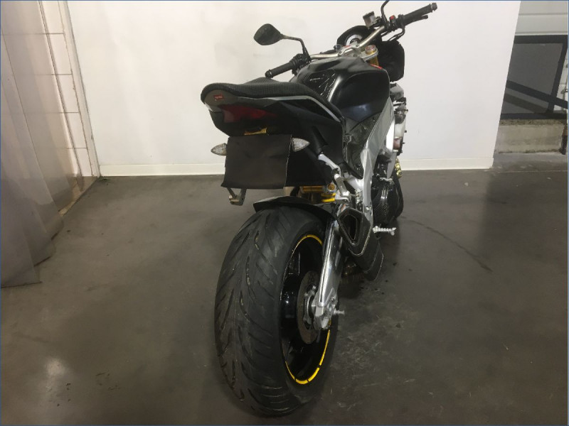 APRILIA 1000 TUONO V4
