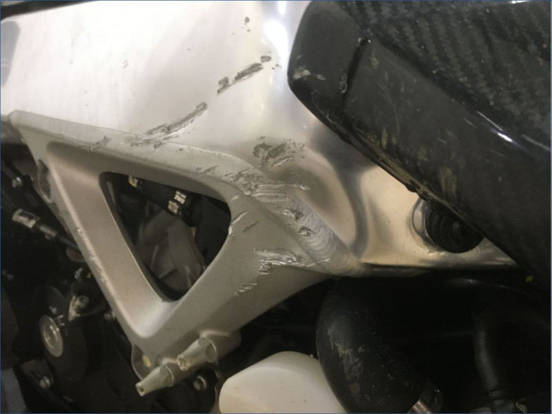 APRILIA 1000 TUONO V4