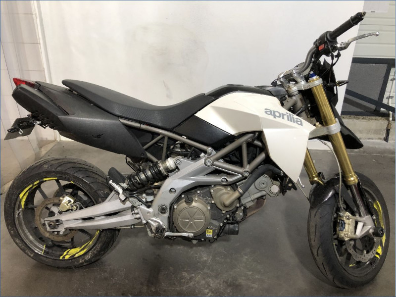 APRILIA 750 DORSODURO 