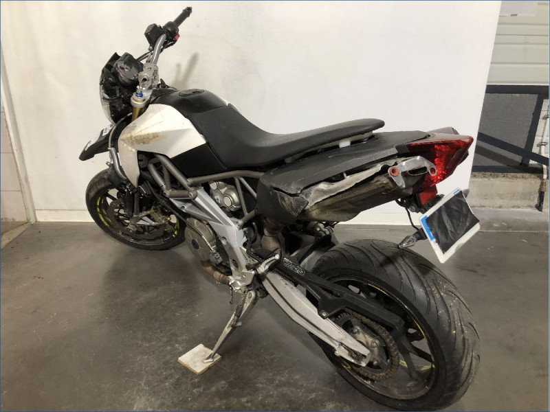 APRILIA 750 DORSODURO 