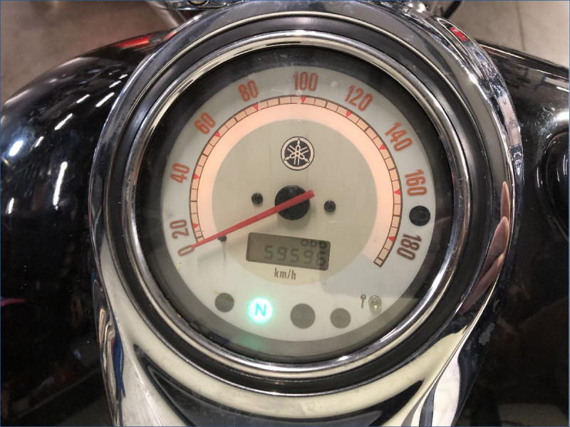 YAMAHA 1100 DRAGSTAR 