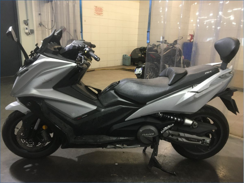 KYMCO 550 AK 