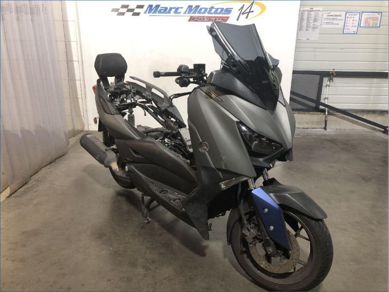 YAMAHA 125 XMAX 
