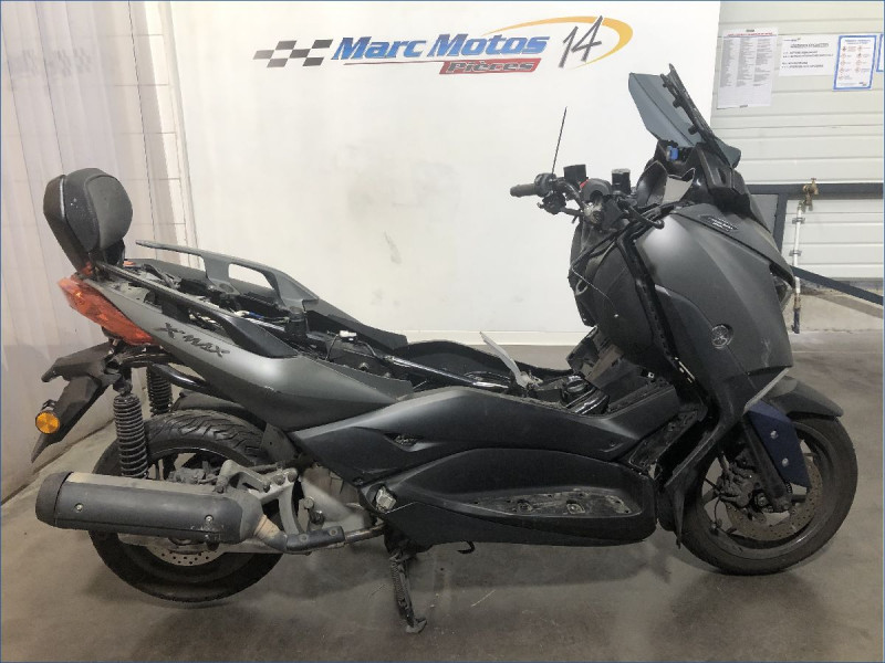 YAMAHA 125 XMAX 