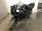 YAMAHA R1 