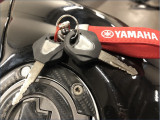 YAMAHA R1 