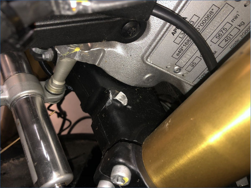 APRILIA 1100 TUONO V4