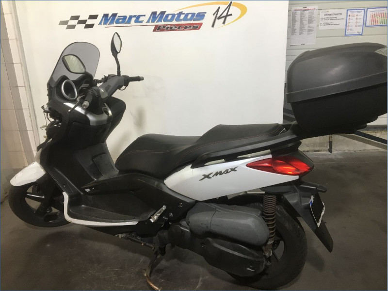 YAMAHA 125 XMAX 