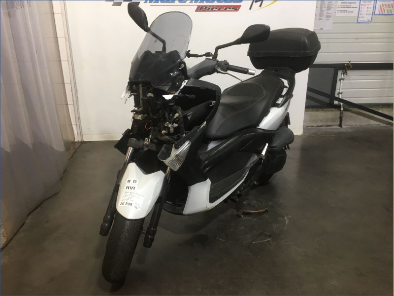 YAMAHA 125 XMAX 