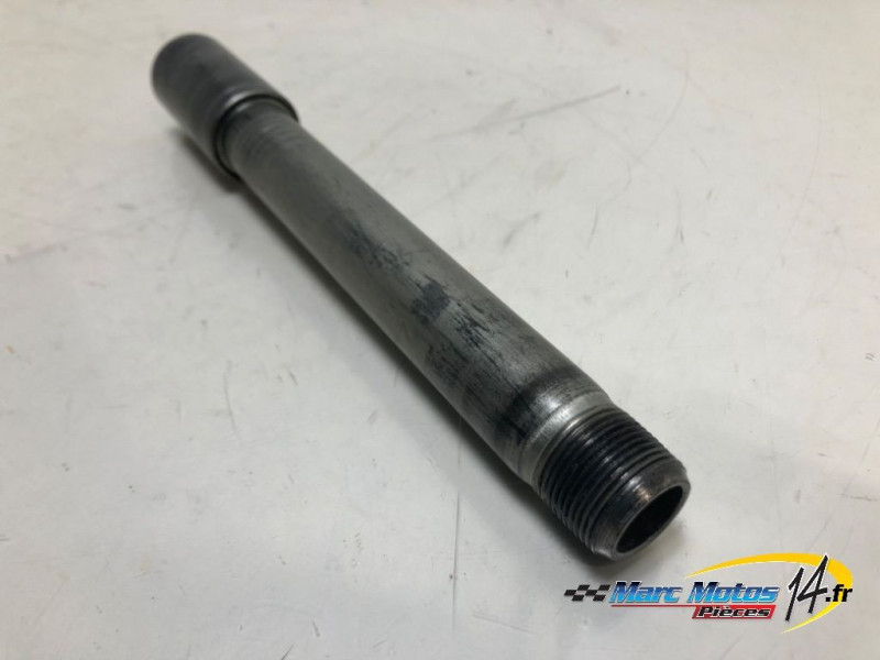 AXE DE ROUE AVANT SUZUKI 1000 GSXR 2004