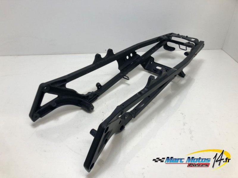 BERCEAU ARRIERE DE CADRE SUZUKI 1000 GSXR 2004