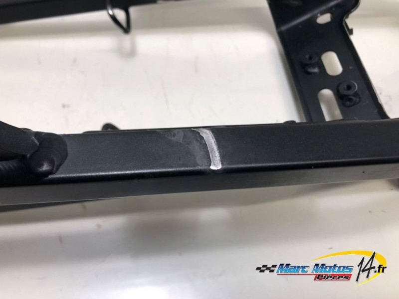 BERCEAU ARRIERE DE CADRE SUZUKI 1000 GSXR 2004