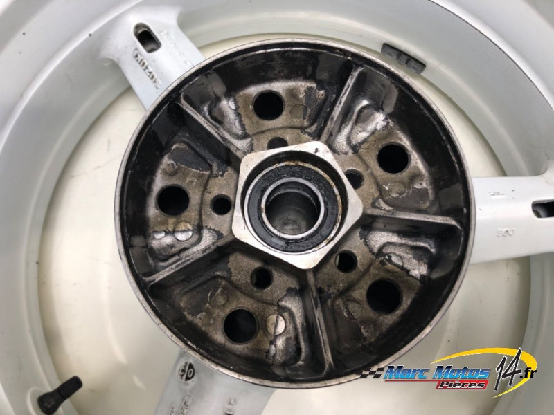 JANTE ARRIERE SUZUKI 1000 GSXR 2004