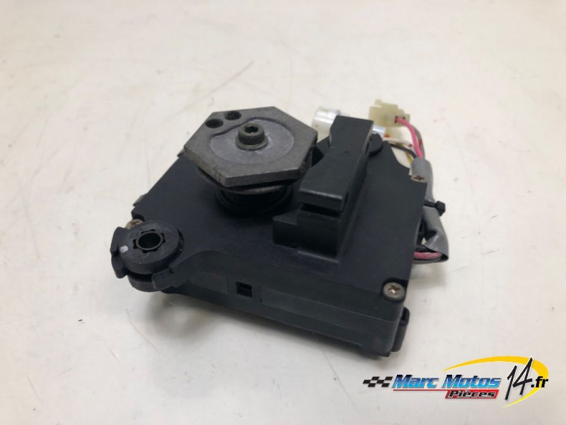 MOTEUR DE VALVE D'ECHAPPEMENT SUZUKI 1000 GSXR 2004