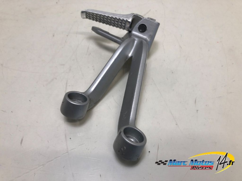 PLATINE ARRIERE GAUCHE SUZUKI 1000 GSXR 2004