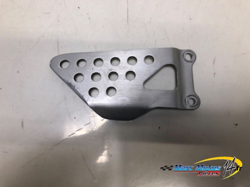 PLATINE AVANT DROITE SUZUKI 1000 GSXR 2004