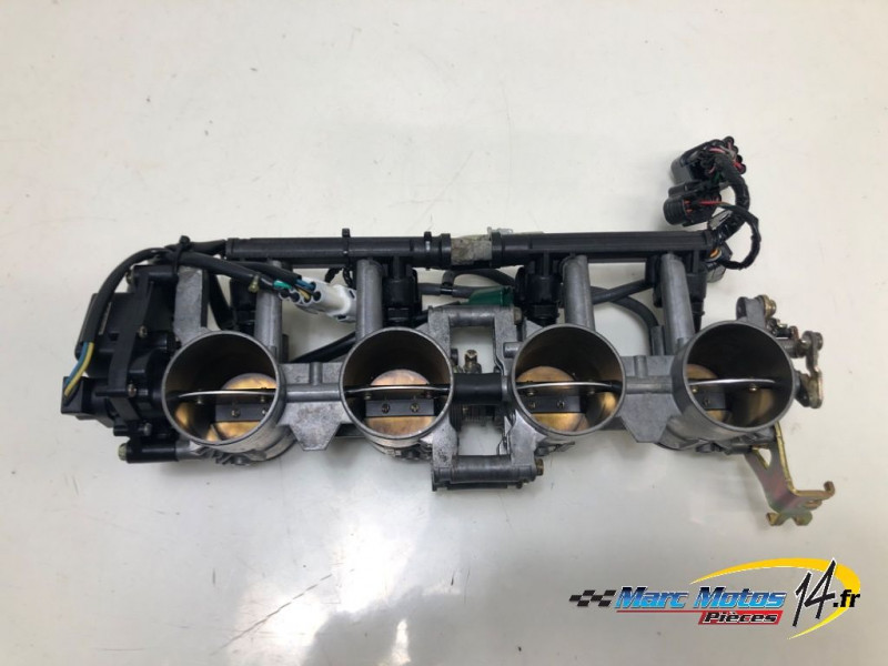 RAMPE D'INJECTION SUZUKI 1000 GSXR 2004