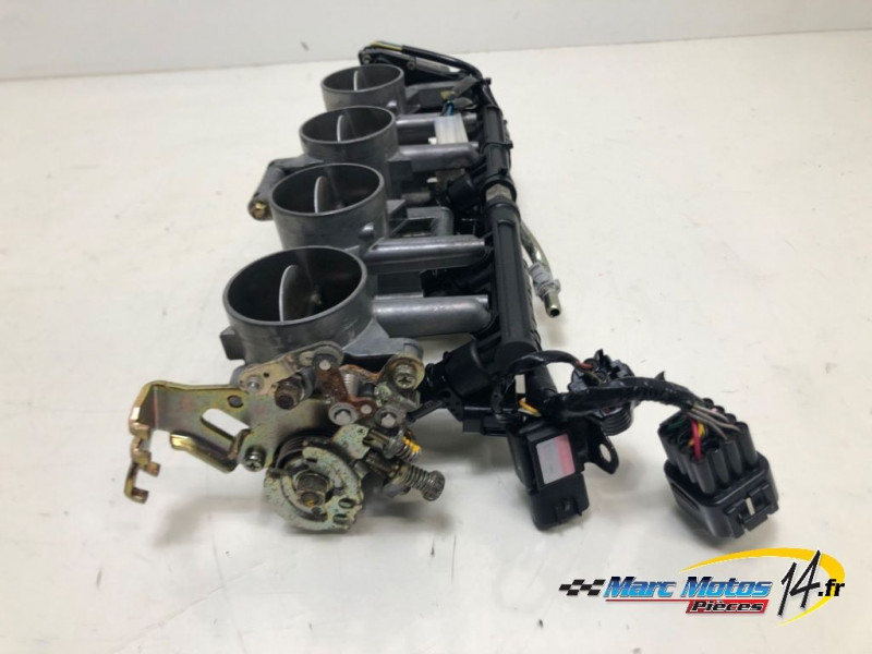 RAMPE D'INJECTION SUZUKI 1000 GSXR 2004