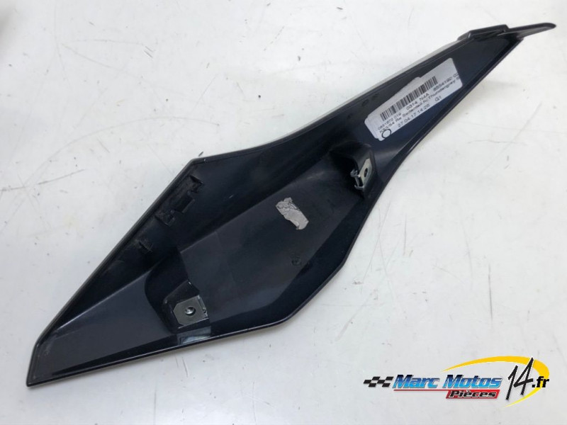 CACHE LATERAL DROIT BMW R1200R 2017