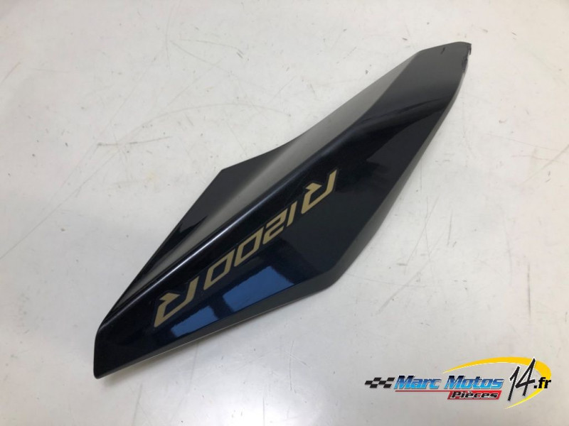 CACHE LATERAL GAUCHE BMW R1200R 2017