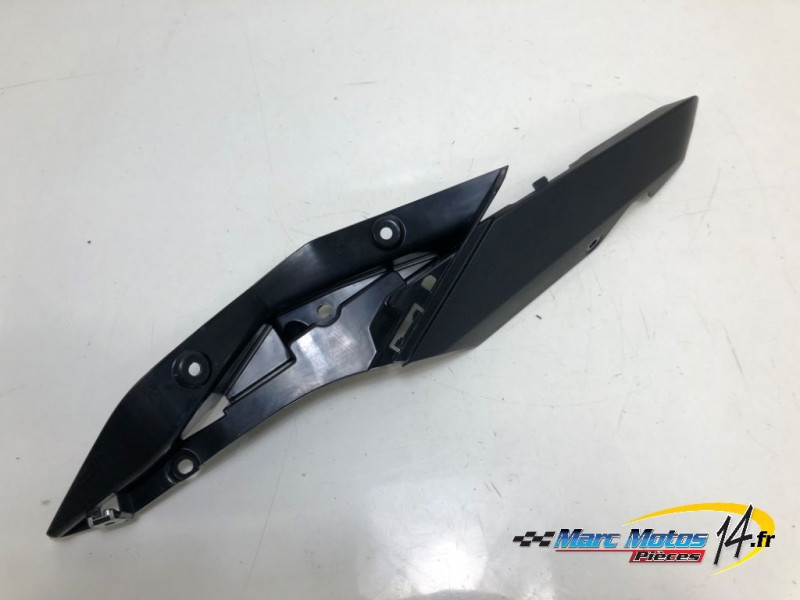 CACHE LATERAL GAUCHE BMW R1200R 2017