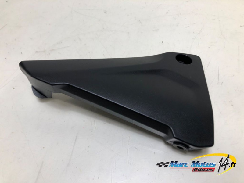 CACHE LATERAL INTERMEDIAIRE GAUCHE BMW R1200R 2017