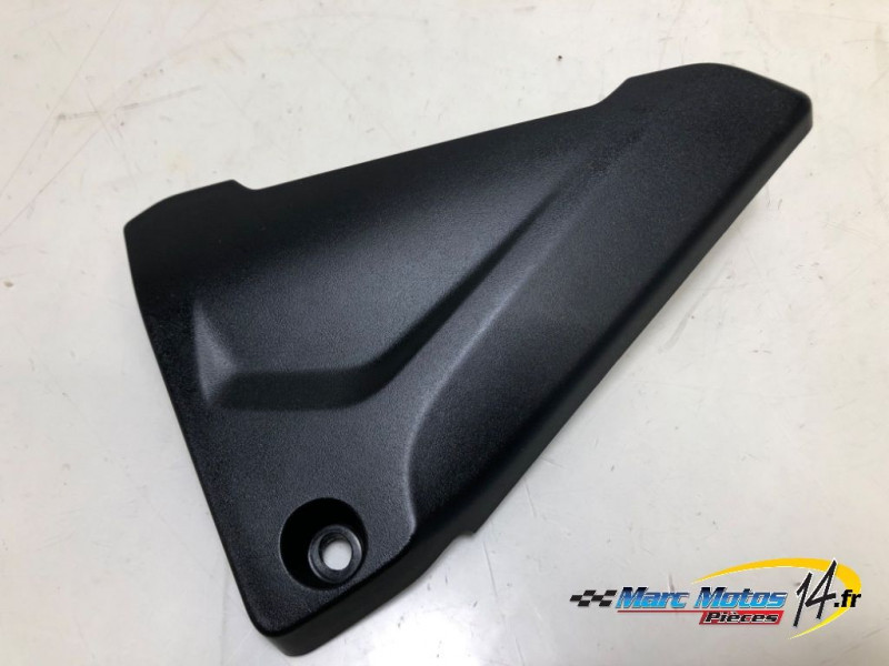 CACHE LATERAL INTERMEDIAIRE GAUCHE BMW R1200R 2017