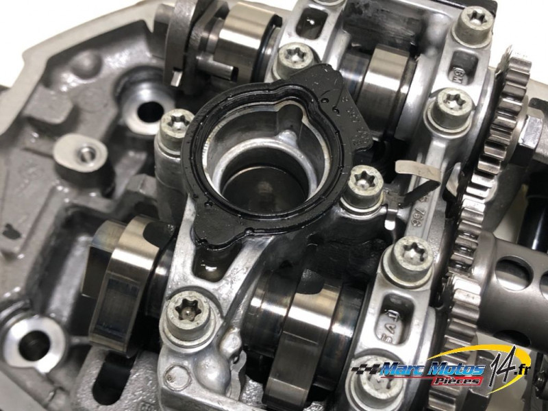 CULASSE DROITE BMW R1200R 2017