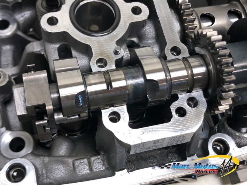 CULASSE GAUCHE BMW R1200R 2017