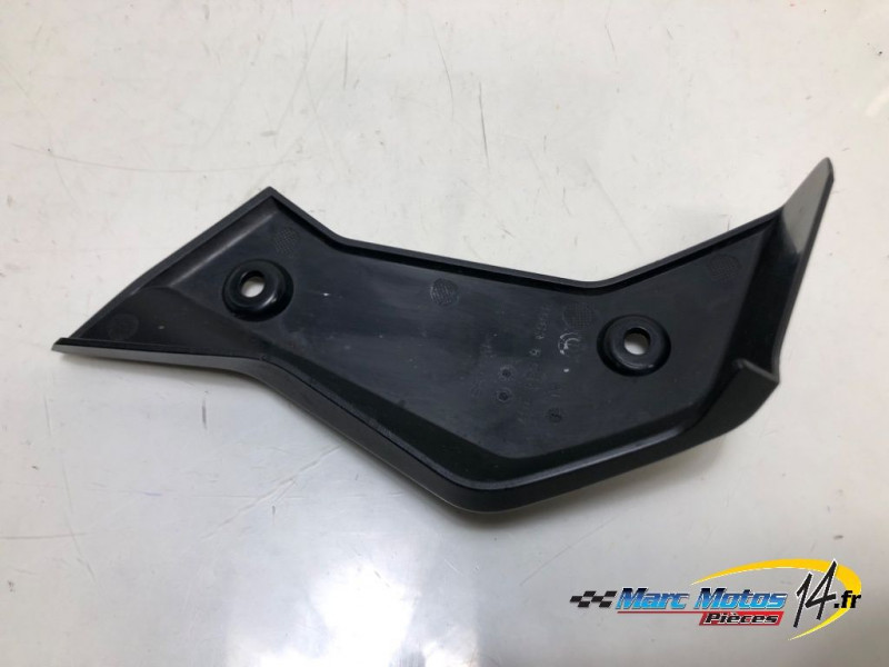 ECOPE DE RADIATEUR GAUCHE BMW R1200R 2017