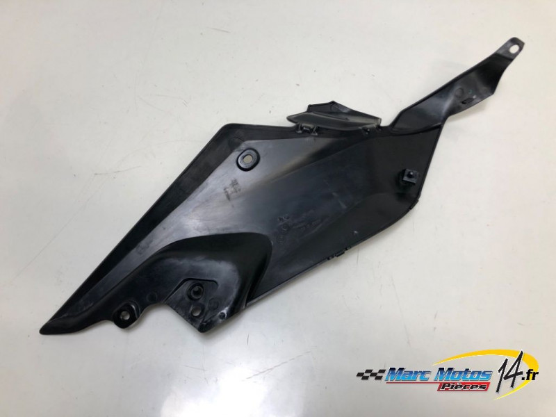 HABILLAGE DE CARENAGE DROIT BMW R1200R 2017