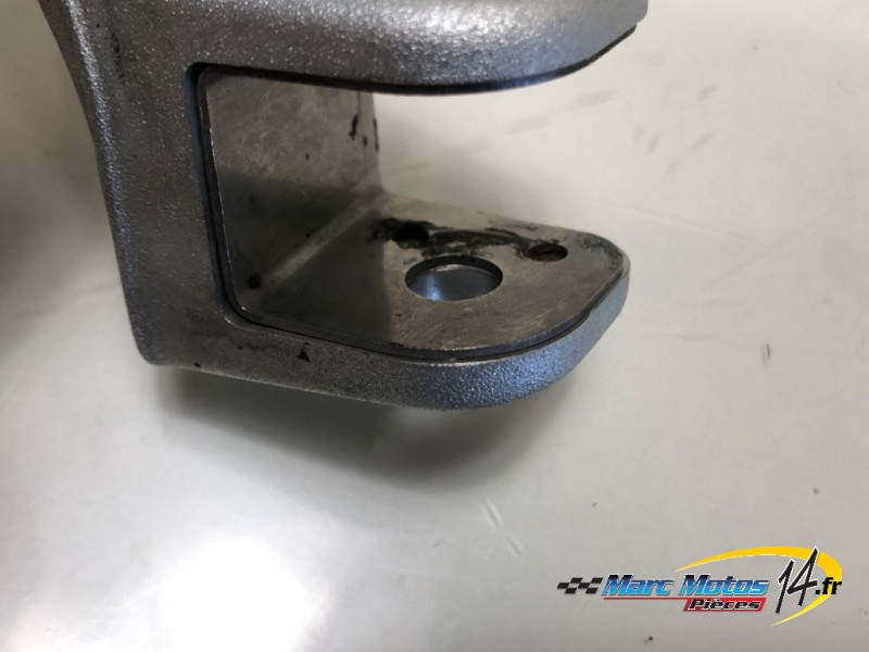PLATINE ARRIERE DROITE BMW R1200R 2017