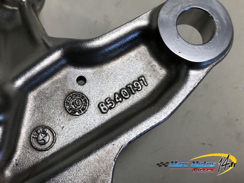 PLATINE AVANT DROITE BMW R1200R 2017