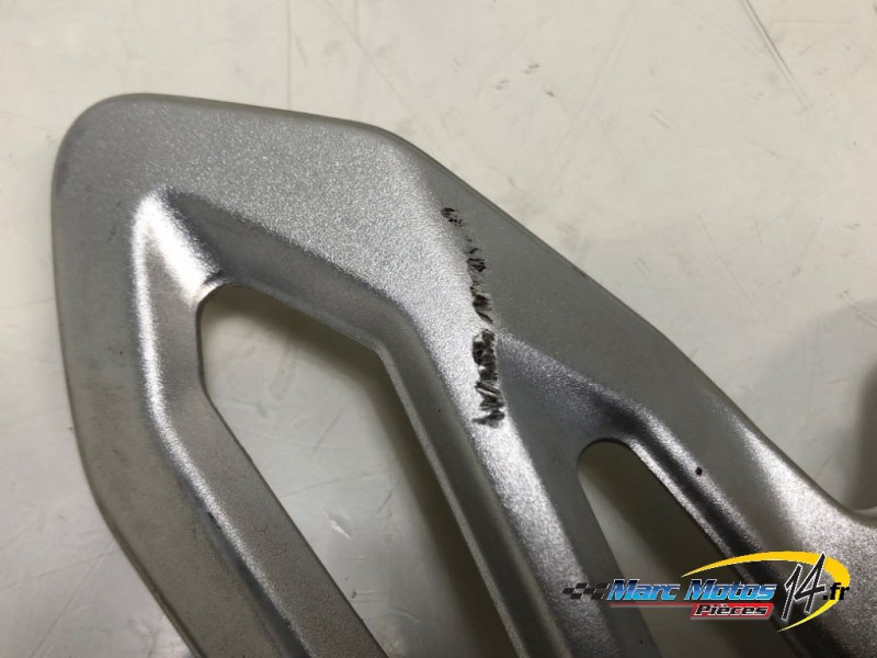 PLATINE AVANT GAUCHE BMW R1200R 2017