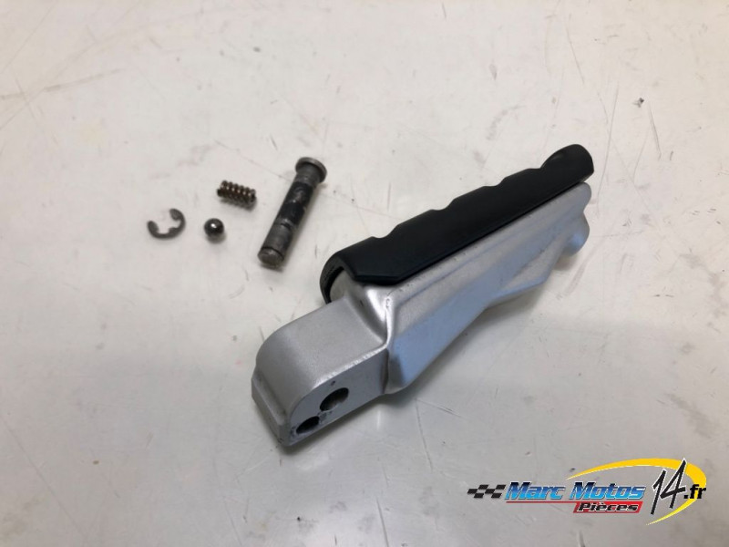 REPOSE-PIED ARRIERE DROIT BMW R1200R 2017