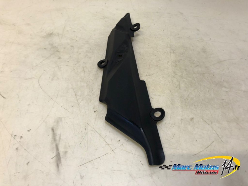 HABILLAGE DE CADRE DROIT TRIUMPH 1200 TIGER EXPLORER 2013