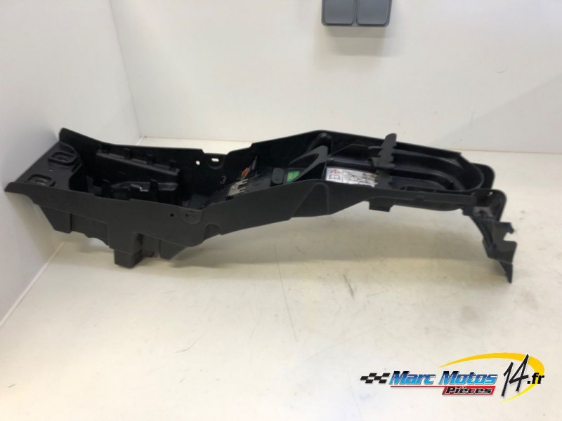 PASSAGE DE ROUE TRIUMPH 1200 TIGER EXPLORER 2013