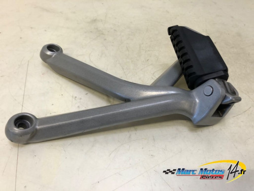 PLATINE ARRIERE GAUCHE TRIUMPH 1200 TIGER EXPLORER 2013