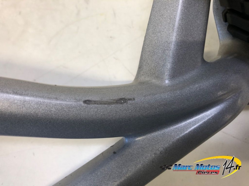 PLATINE ARRIERE GAUCHE TRIUMPH 1200 TIGER EXPLORER 2013