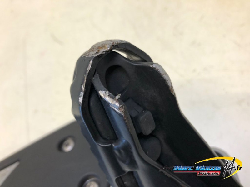 PLATINE AVANT DROITE TRIUMPH 1200 TIGER EXPLORER 2013