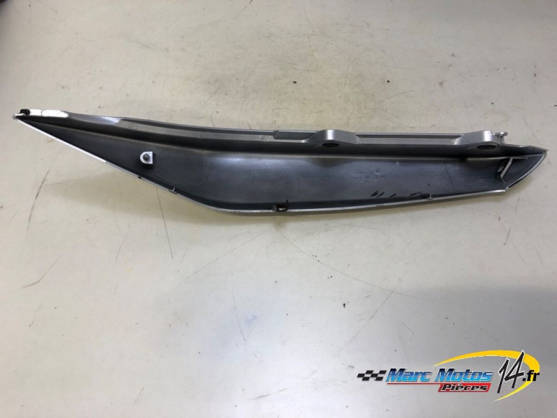 CACHE LATERAL DROIT KAWASAKI ER6 F 2006