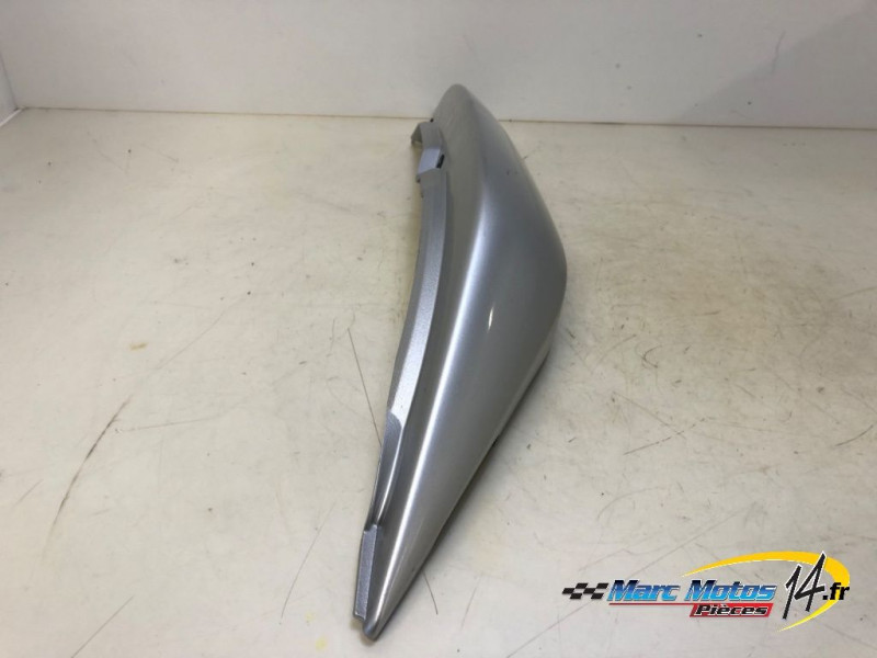 CACHE LATERAL GAUCHE KAWASAKI ER6 F 2006