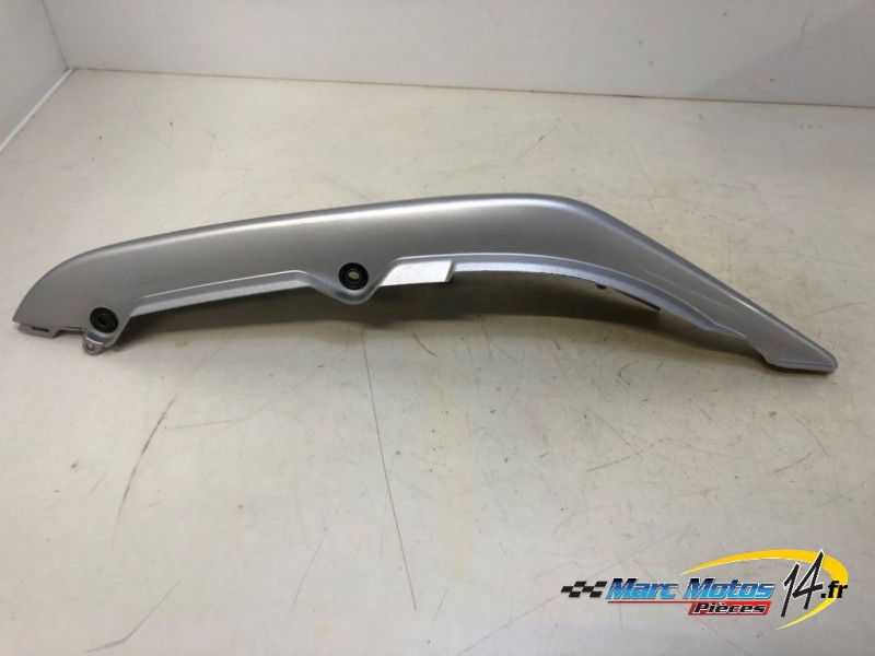 CACHE LATERAL GAUCHE KAWASAKI ER6 F 2006