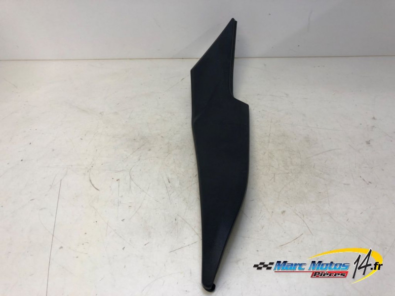 CACHE LATERAL INTERMEDIAIRE DROIT KAWASAKI ER6 F 2006