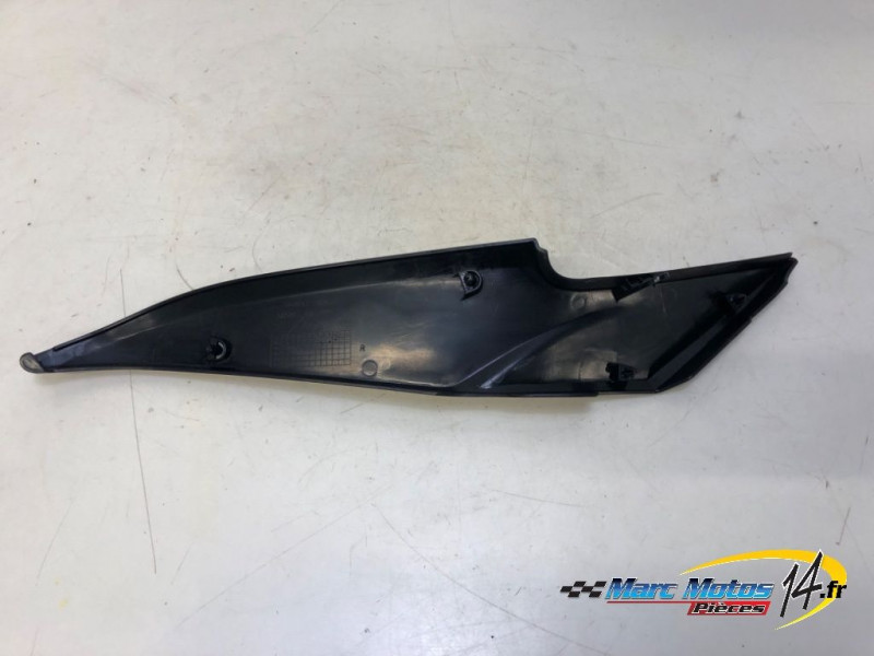 CACHE LATERAL INTERMEDIAIRE DROIT KAWASAKI ER6 F 2006