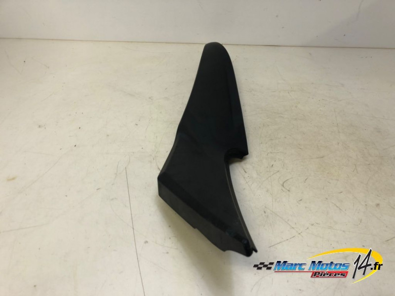 CACHE LATERAL INTERMEDIAIRE GAUCHE KAWASAKI ER6 F 2006