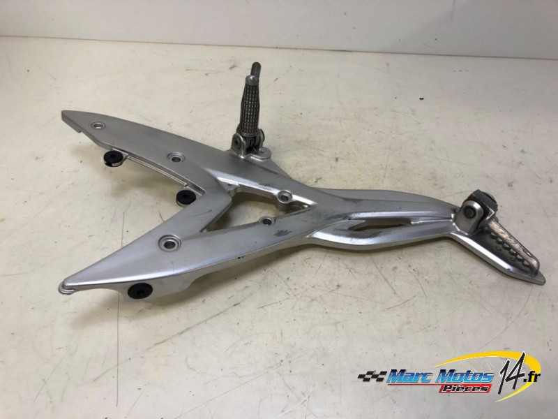 PLATINE MIXTE DROITE KAWASAKI ER6 F 2006